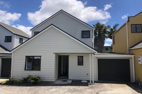Photo of property in 17 Blumhardt Place, Avondale, Auckland, 1026