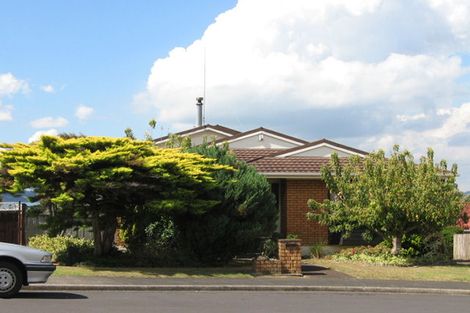 Photo of property in 8 Marlin Street, West Harbour, Auckland, 0618