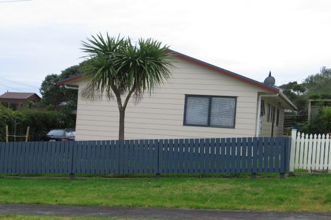 Photo of property in 26 Puriri Street, Helensville, 0800