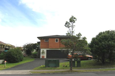 Photo of property in 73 Barbados Drive, Unsworth Heights, Auckland, 0632