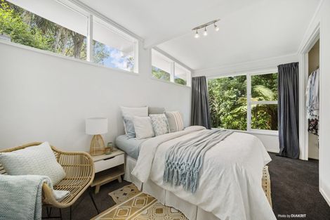 Photo of property in 9 Silverbirch Grove, Churton Park, Wellington, 6037