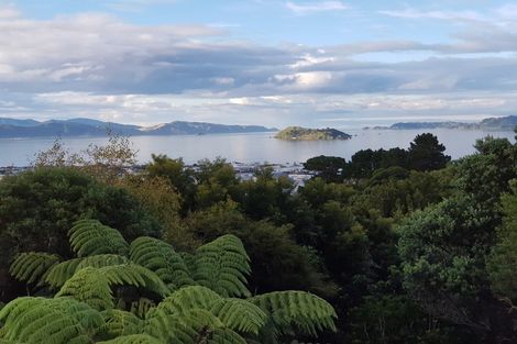 Photo of property in 30 Stanhope Grove, Korokoro, Lower Hutt, 5012