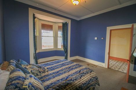 Photo of property in 236 Marine Parade, Bluff, 9814