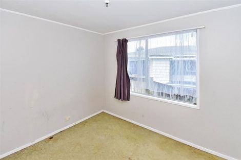 Photo of property in 122 Shifnal Drive, Randwick Park, Auckland, 2105