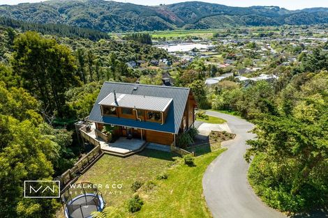 Photo of property in 30 Duncraig Street, Silverstream, Upper Hutt, 5019