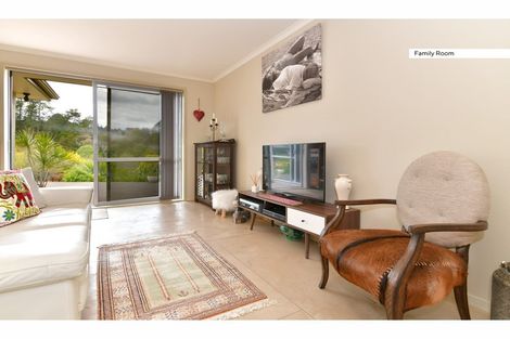 Photo of property in 24 Puhoi Close, Puhoi, Warkworth, 0994