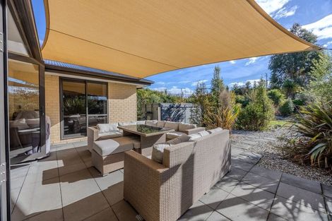 Photo of property in 10 Jack Young Place, Albert Town, Wanaka, 9305
