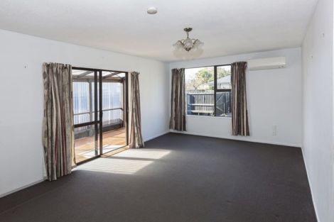 Photo of property in 2/7 Sefton Street, Belfast, Christchurch, 8051