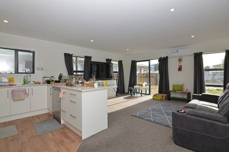 Photo of property in 38 Seddon Street, Wallaceville, Upper Hutt, 5018