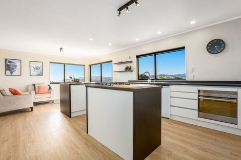 Photo of property in 22 Mercury Way, Whitby, Porirua, 5024