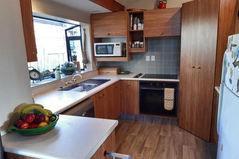 Photo of property in 30 Lansdowne Crescent, Glenview, Hamilton, 3206