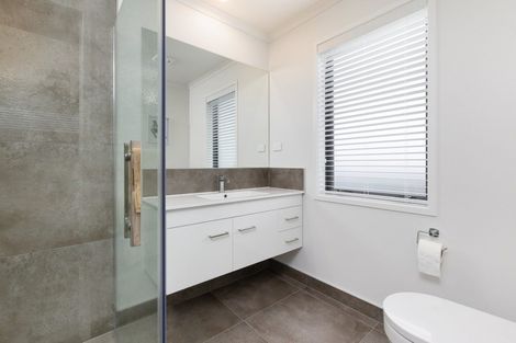 Photo of property in 204 Te Okuroa Drive, Papamoa, 3118