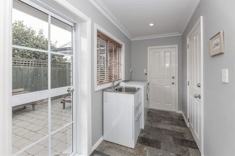 Photo of property in 233b Avonhead Road, Avonhead, Christchurch, 8042