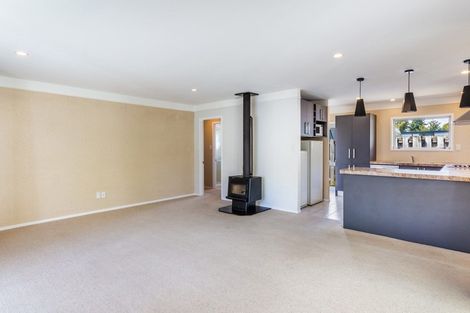 Photo of property in 35 Te Iwiheke Place, Turangi, 3334