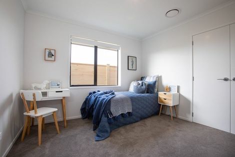 Photo of property in 54 Kitemaunga Avenue, One Tree Point, 0118