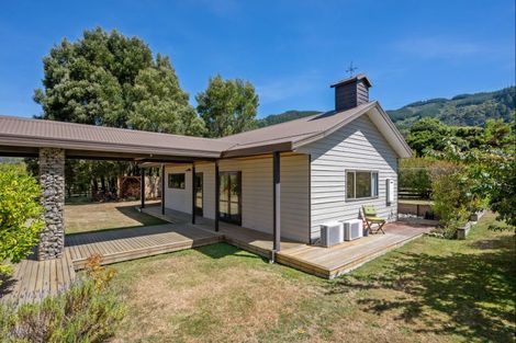 Photo of property in 28 Lady Cobham Grove, Anakiwa, Picton, 7281