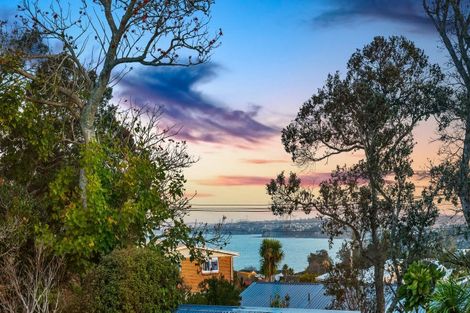 Photo of property in 30 Cliff Road, Torbay, Auckland, 0630
