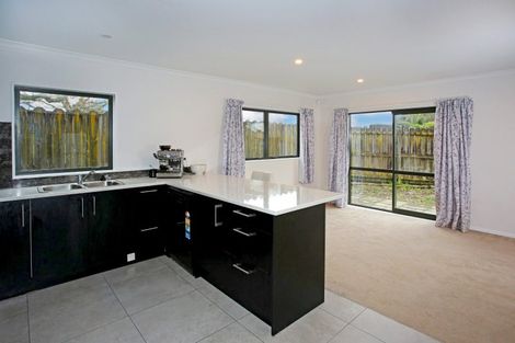 Photo of property in 112a Longford Park Drive, Takanini, 2112