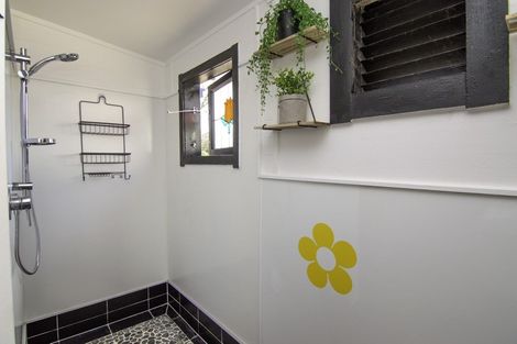 Photo of property in 320 Featherston Street, Palmerston North, 4410