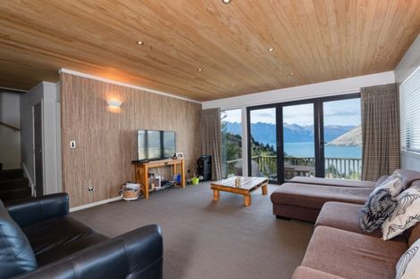 Photo of property in 56b Dart Place, Fernhill, Queenstown, 9300