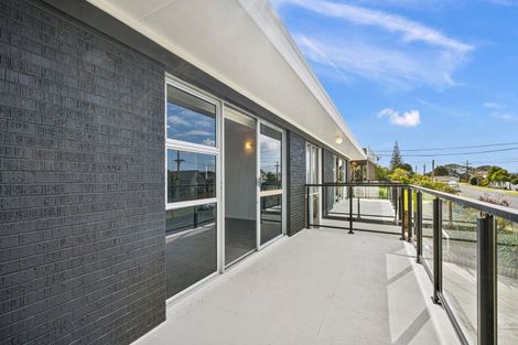 Photo of property in 18 Seaview Road, Ruakaka, 0116