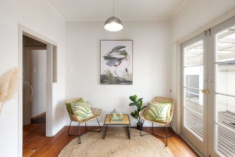 Photo of property in 84 Latham Street, Marewa, Napier, 4110