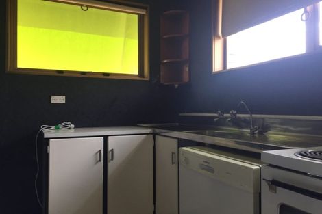 Photo of property in 2/52 Butterworth Drive, Glendene, Auckland, 0602