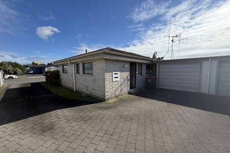 Photo of property in 4 Eversham Road, Mount Maunganui, 3116