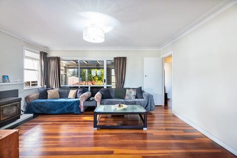 Photo of property in 18 Huruhuru Road, Massey, Auckland, 0614