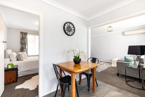 Photo of property in 1/17 Oak Street, Ebdentown, Upper Hutt, 5018