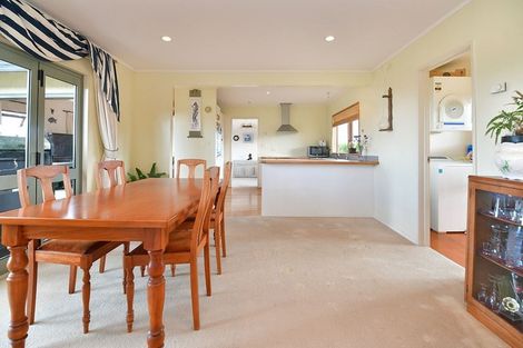 Photo of property in 100 South Head Road, South Head, Helensville, 0874