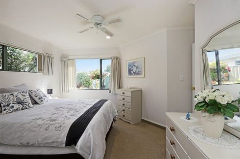 Photo of property in 3 Aintree Place, Taradale, Napier, 4112