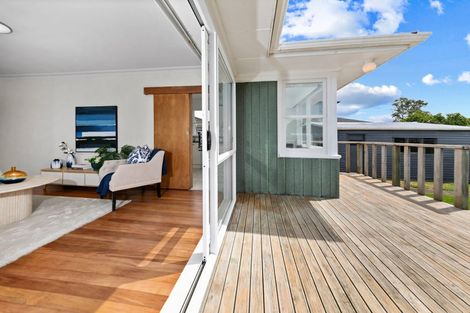 Photo of property in 137 Henderson Valley Road, Henderson, Auckland, 0612