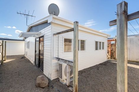 Photo of property in 8 Cole Grove, Wallaceville, Upper Hutt, 5018