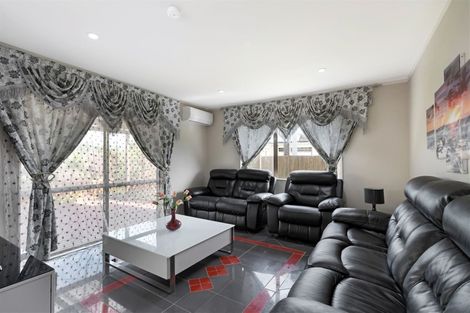 Photo of property in 79 Pooks Road, Ranui, Auckland, 0612