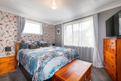 Photo of property in 68 Waldron Crescent, Green Island, Dunedin, 9018