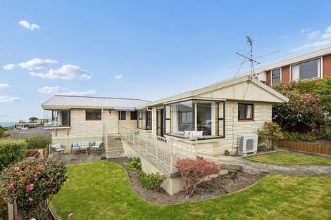 Photo of property in 32 Bangor Terrace, Kew, Dunedin, 9012