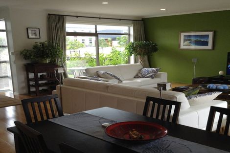 Photo of property in 88 Tihi Street, Stonefields, Auckland, 1072