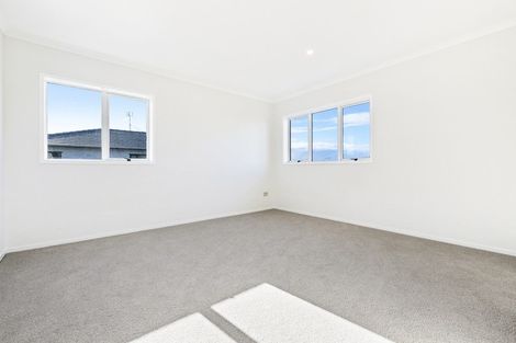 Photo of property in 13 Couldrey Crescent, Red Beach, 0932