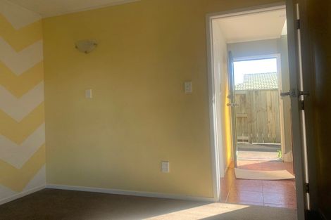 Photo of property in 5/46 Seabrook Avenue, New Lynn, Auckland, 0600