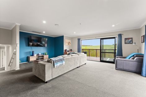 Photo of property in 10 Cullinane Avenue, Feilding, 4702