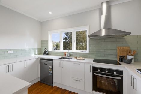 Photo of property in 41 Parker Avenue, New Lynn, Auckland, 0600