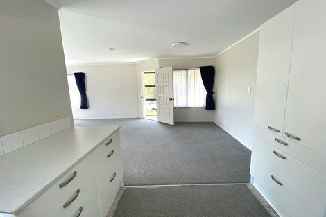 Photo of property in 1/15 Kurnell Drive, Botany Downs, Auckland, 2010