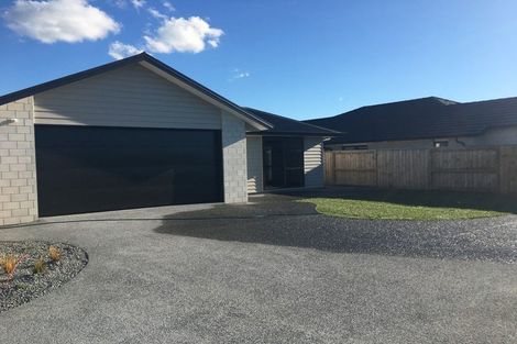 Photo of property in 15 Fuller Street, Papamoa Beach, Papamoa, 3118