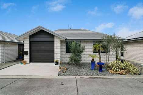 Photo of property in 3 Lance Way, Papamoa, 3118