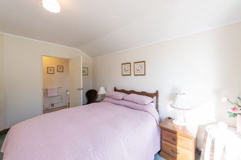 Photo of property in 18 Ballard Drive, Stoke, Nelson, 7011