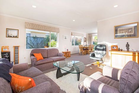 Photo of property in 4 Glanworth Place, Dannemora, Auckland, 2016