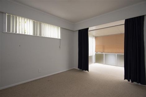 Photo of property in 6 Felgrove Street, Glendene, Auckland, 0602