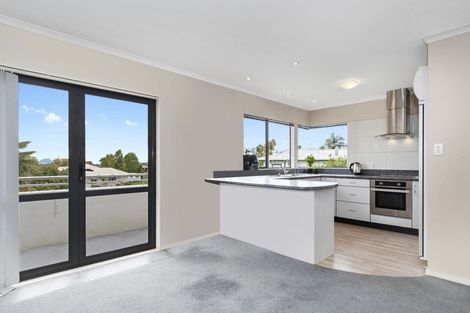 Photo of property in 14 Thornlea Drive, Welcome Bay, Tauranga, 3112