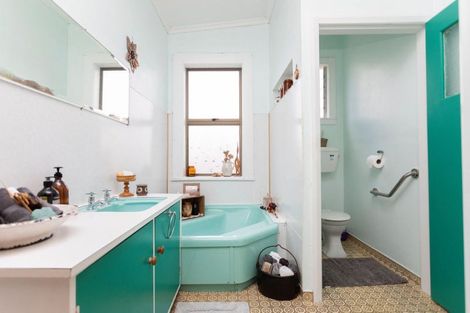 Photo of property in 3 Gordon Street, Dannevirke, 4930